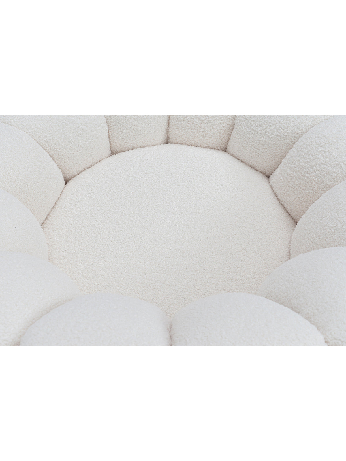 Relaxační křeslo Pares s krémovým potahem boucle Lambi 1 detail