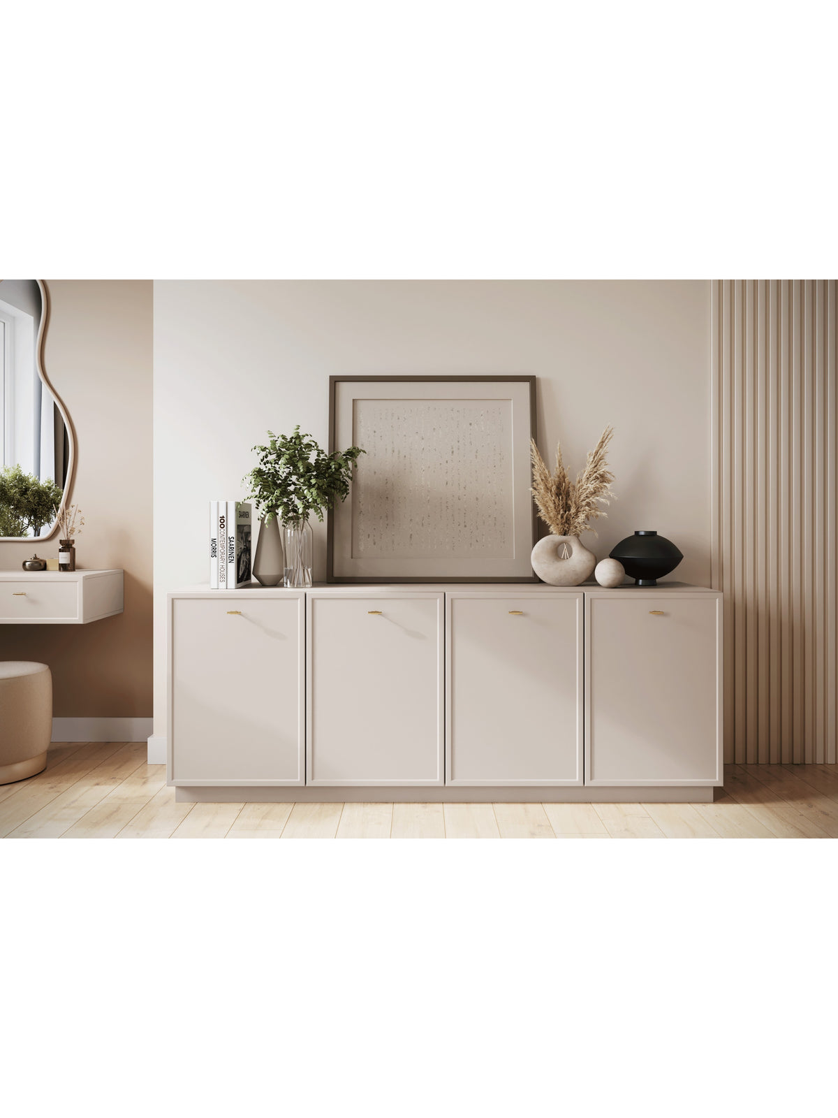 Komoda Lorini 200 cm czterodrzwiowa w kolorze kaszmir z gładkimi frontami i złotymi uchwytami T-bar