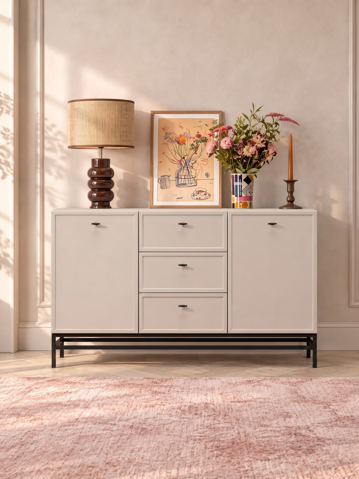 Komoda Lorini 150 cm se zásuvkami - kašmír / černá Úchytky T-bar / Rošt