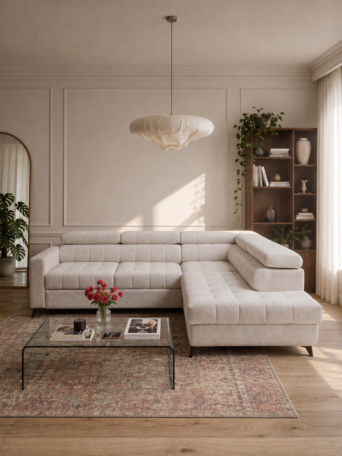 Narożnik Nardo L w jasnym beżowym kolorze z regulowanymi zagłówkami, widok z przodu