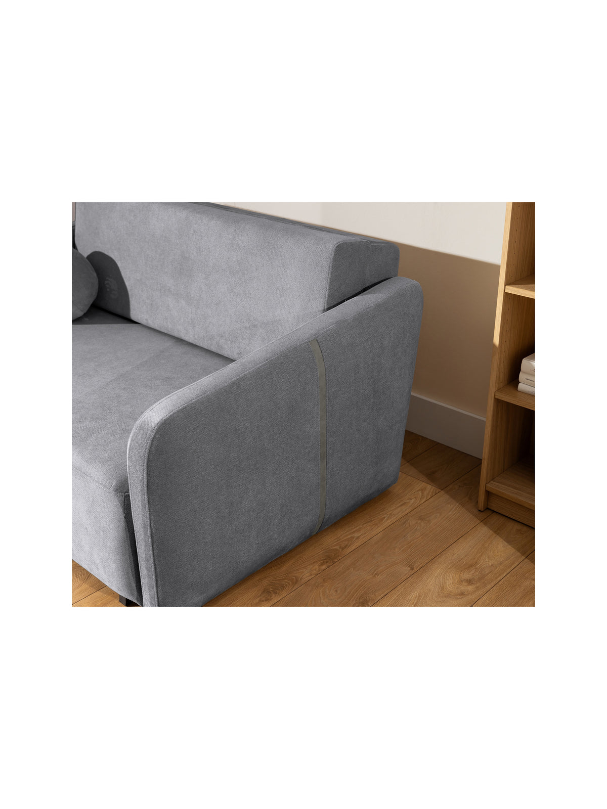 Sofa Zeldia 155 w kolorze szarym szenil hydrofobowy z czarnymi nogami, widok boku