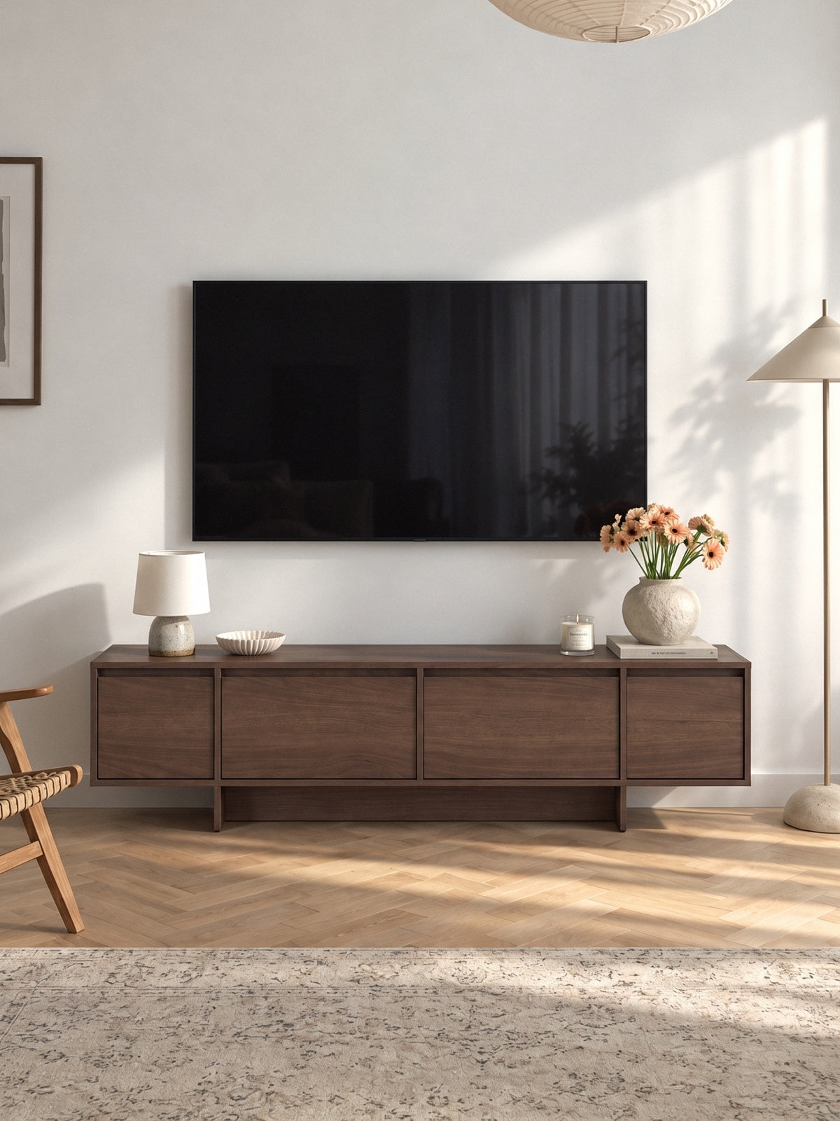skříňka RTV čtyřdveřová Zolia 180 cm na soklu - ořech elegant