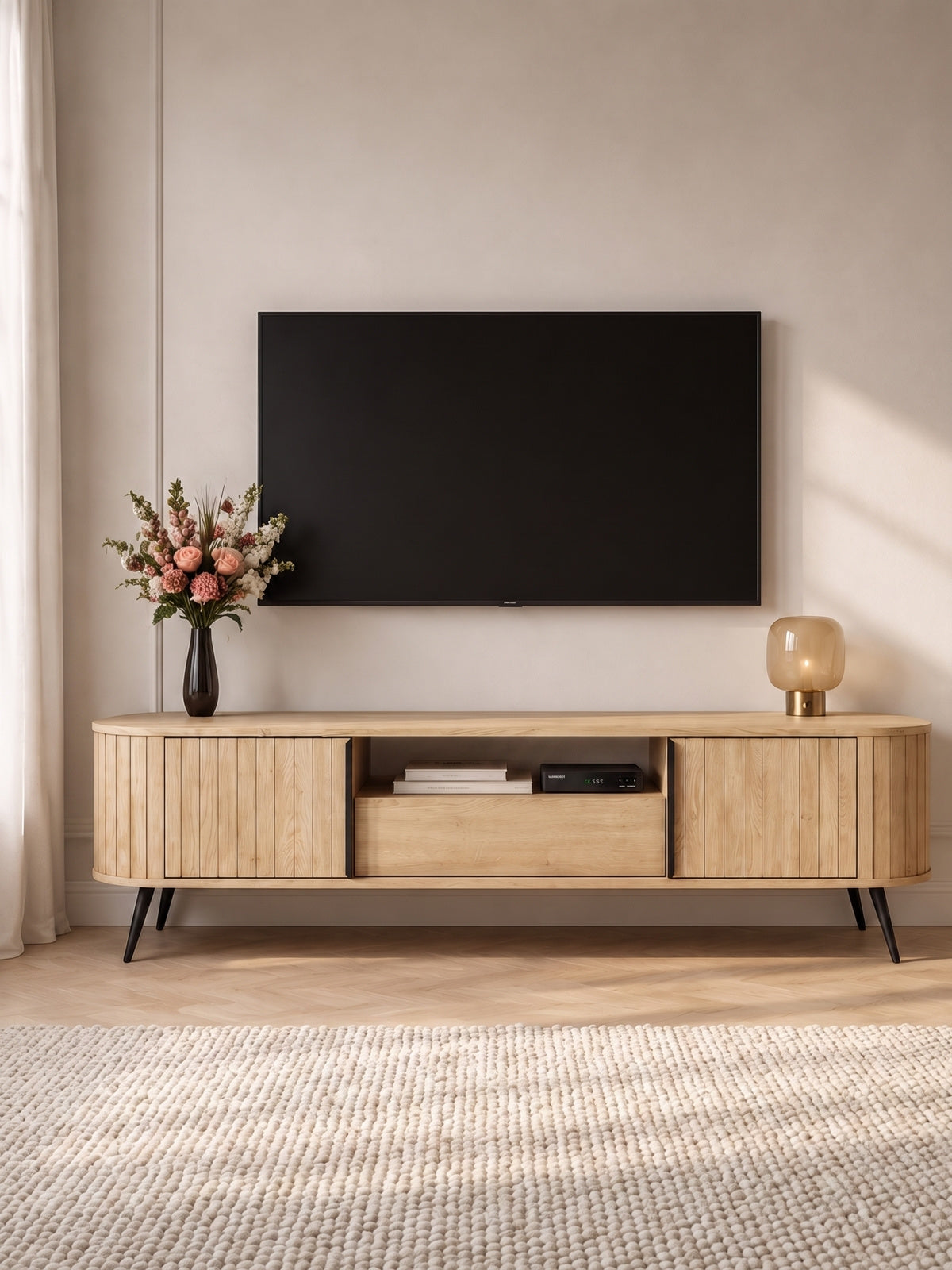 TV stolek Luvio 196 cm v barvě dub cremona s černými nohami a jednou zásuvkou
