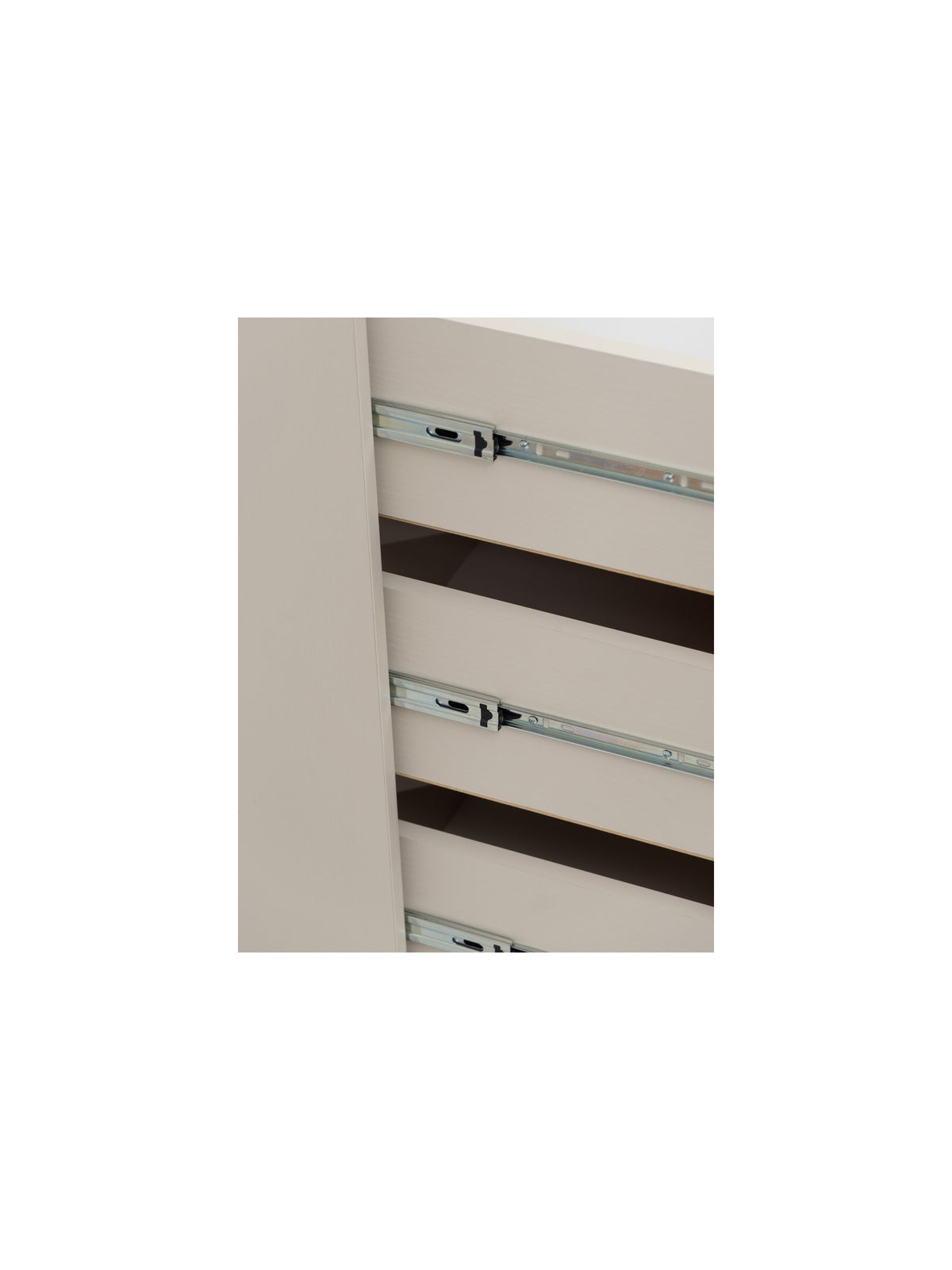 Dětská komoda Marla 120 cm se třemi zásuvkami, detail tichých pojezdů