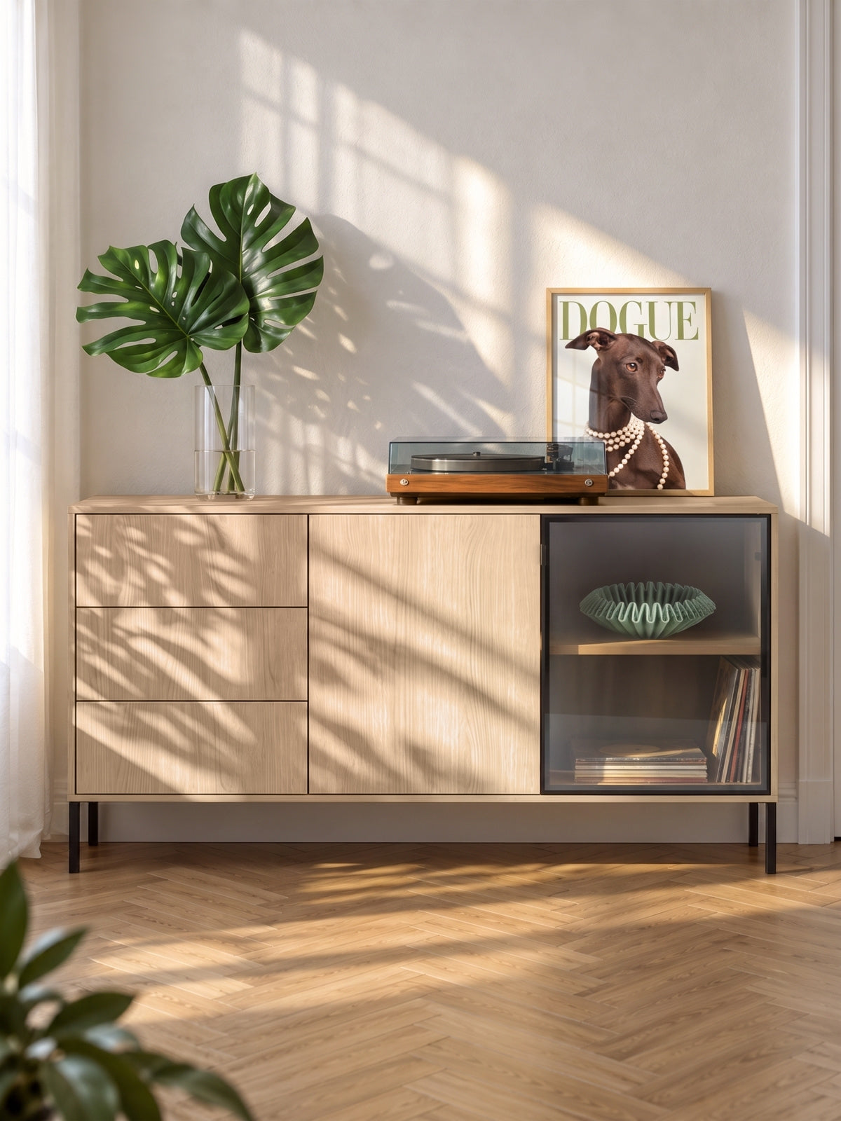 Komoda Harmona 160 cm v barvě dub lindberg s zásuvkami a LED osvětlením