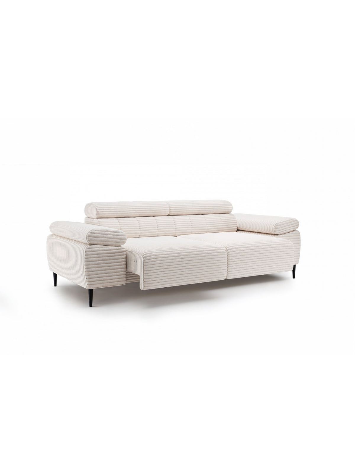 Sofa Taloria III s elektrickým vysouvacím sedákem v světlé barvě, pohled zepředu