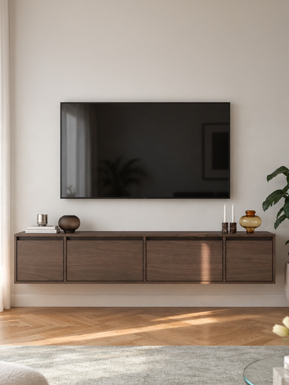 Závěsná TV skříňka Zolia 180 cm, čtyřdveřová, barva orzech elegant